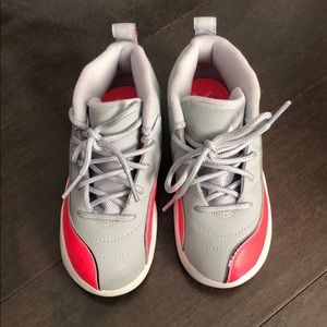 Retro 12 Jordan size 9